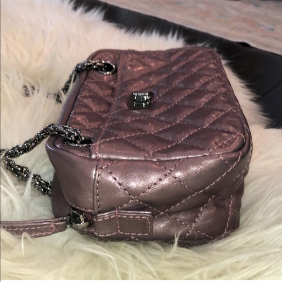 Chanel 2.55 Reissue Camera Metallic Shoulder Bag - Picture 3 of 8